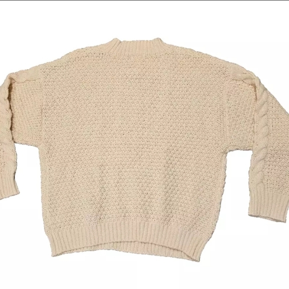 Umgee USA Boutique Cable Knit Long Sleeve Cozy Sweater Cream Size M Crewneck - Picture 5 of 11